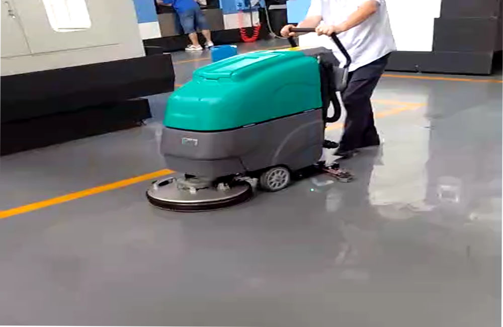 科力德洗地機(jī)相比人工優(yōu)點